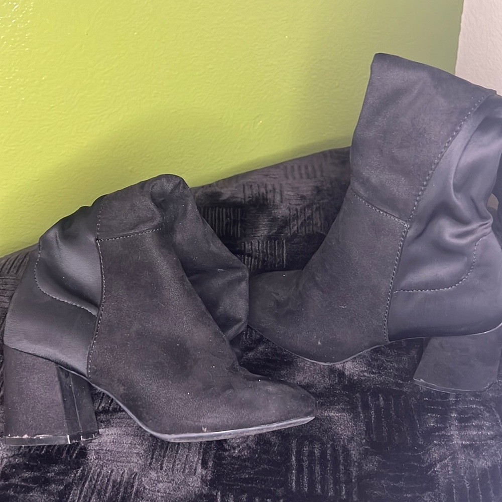 Black High heel boots 😊